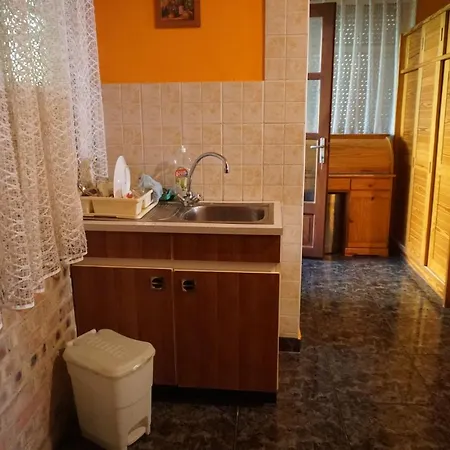 Pensiune Piri Vendeghaz *