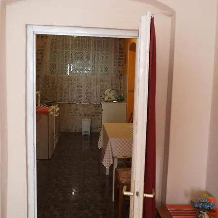 Piri Vendeghaz Pensiune Hajduboszormeny