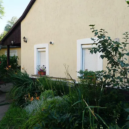 Piri Vendeghaz * Hajduboszormeny